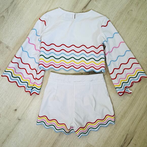 Lola + The Boys Other - Lola + The Boys Rainbow Girls size 6 Top and Short Outfit Set